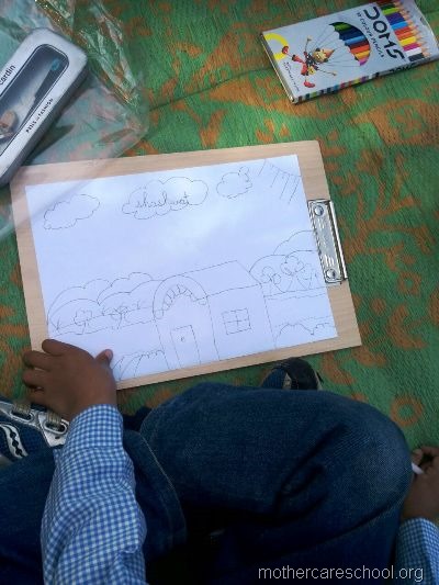 children doing art at best playschool  in lucknow (4)