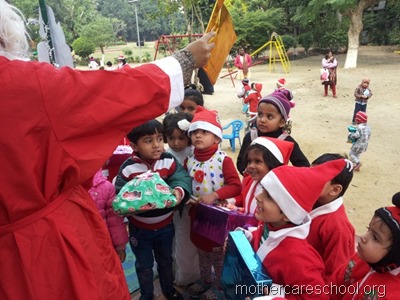christmas at mothercare school (1)