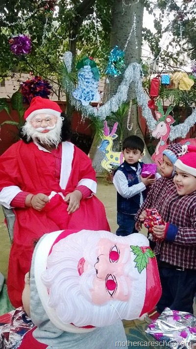 christmas at mothercare school lucknow (1)