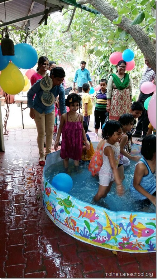 Splash Pool Party at Mothercare Daycare Lucknow (6)